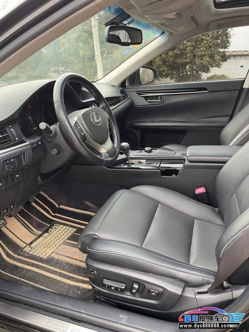 15年雷克萨斯ES轿车抵押车出售