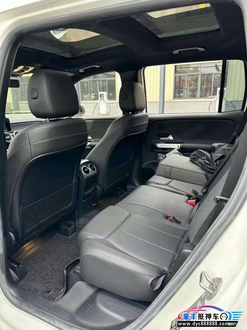 20年奔驰GLB轿车抵押车出售