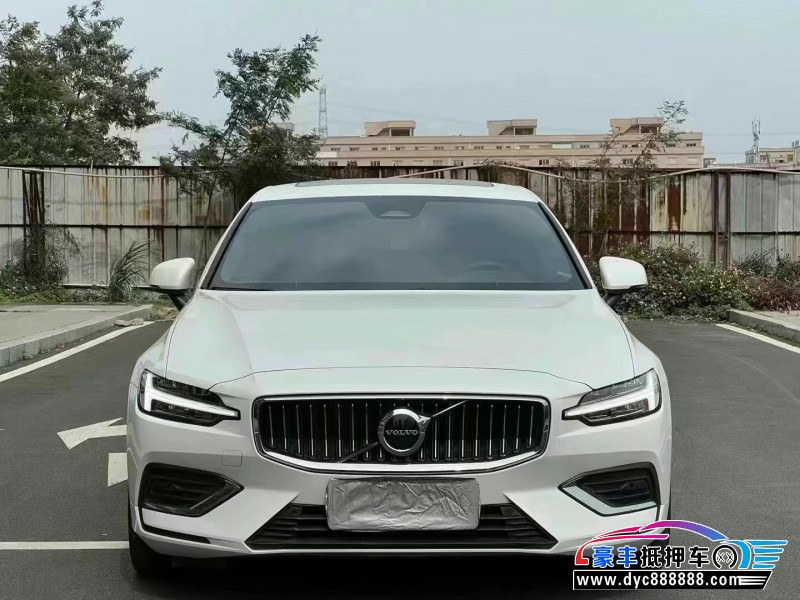 22年沃尔沃S60轿车抵押车出售
