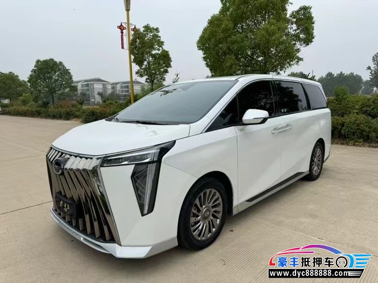 23年传祺M8轿车抵押车出售