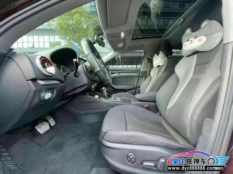 19年奥迪A3轿车抵押车出售