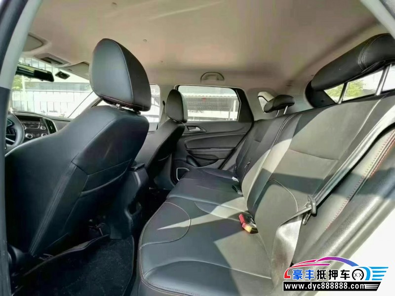 19年中华V3轿车抵押车出售