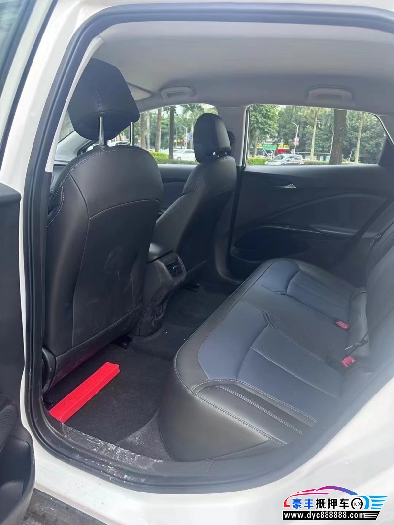 24年别克微蓝轿车抵押车出售