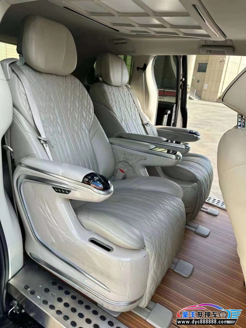 21年别克GL8轿车抵押车出售