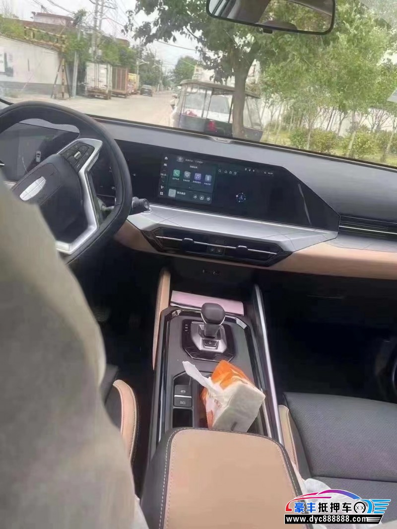 24年吉利豪越轿车抵押车出售