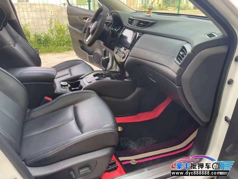 20年日产奇骏轿车抵押车出售