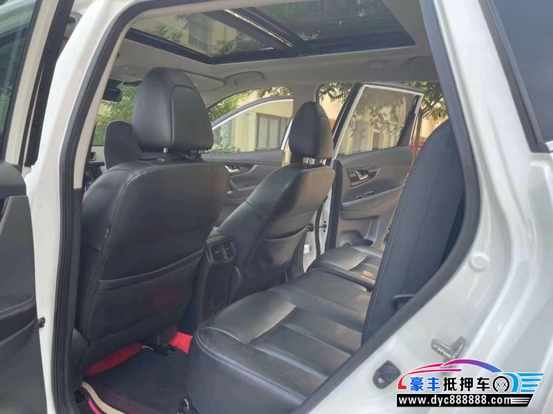 20年日产奇骏轿车抵押车出售