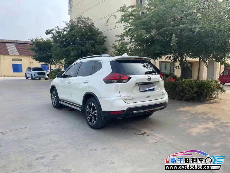 20年日产奇骏轿车抵押车出售