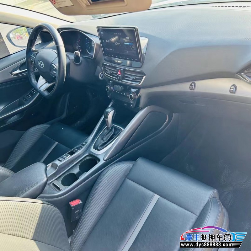 20年现代菲斯塔轿车抵押车出售