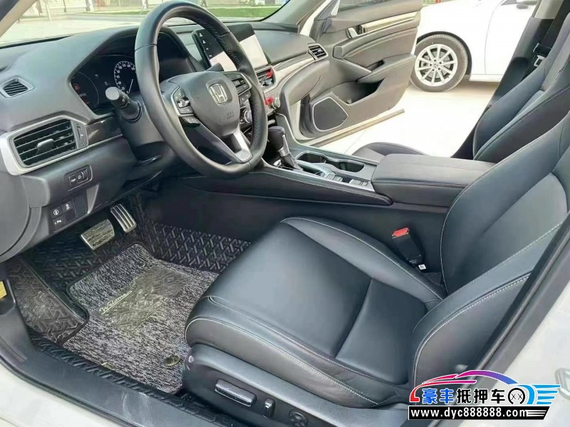 22年本田雅阁轿车抵押车出售