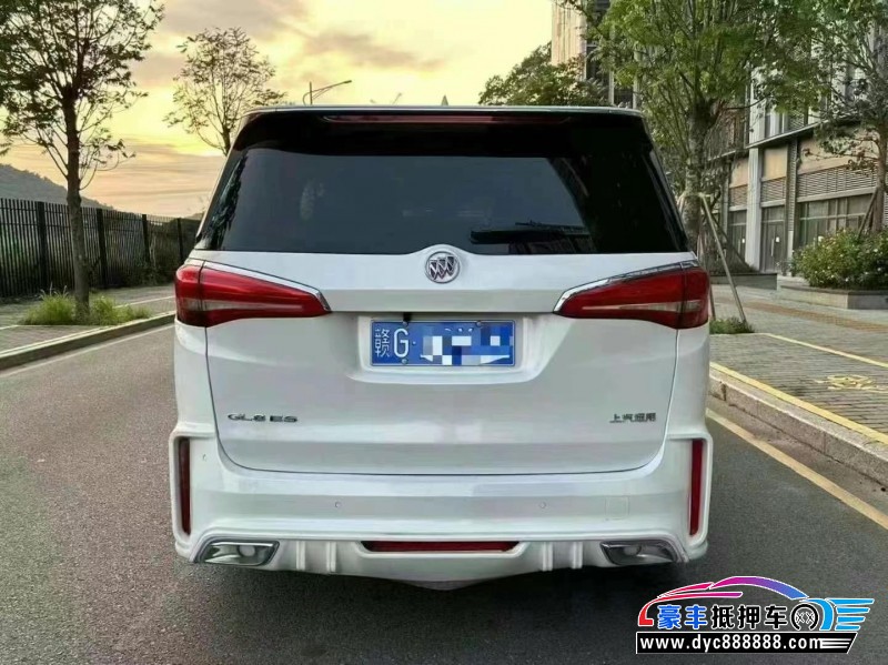 20年别克GL8轿车抵押车出售