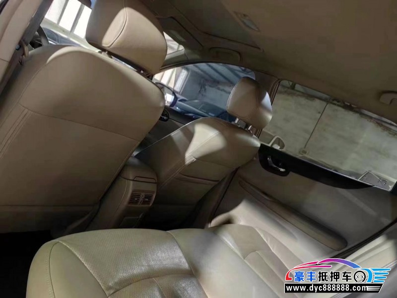 14年日产骐达轿车抵押车出售