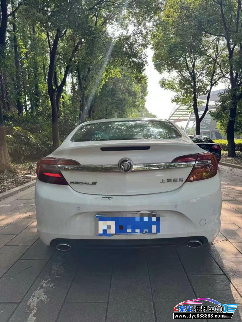 16年别克君威轿车抵押车出售