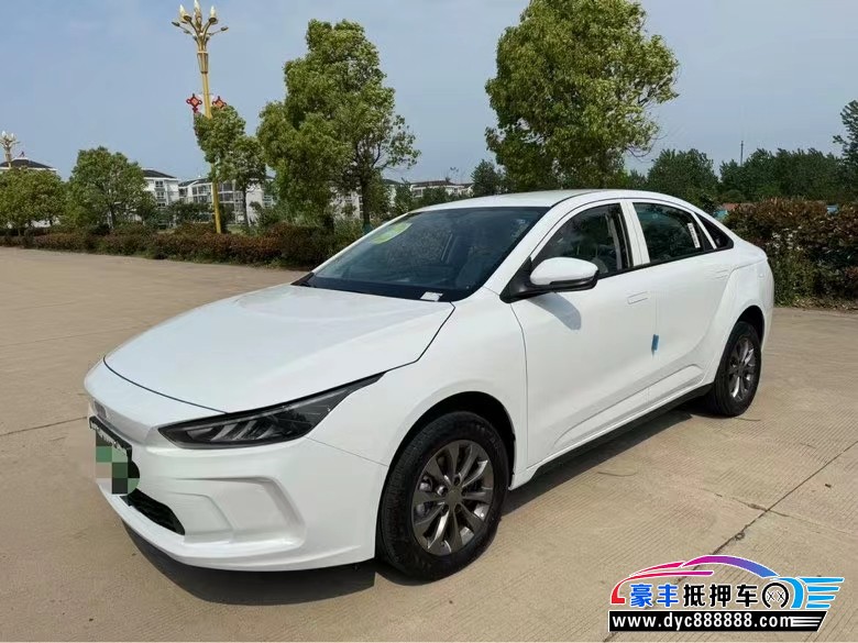 24年吉利几何轿车抵押车出售