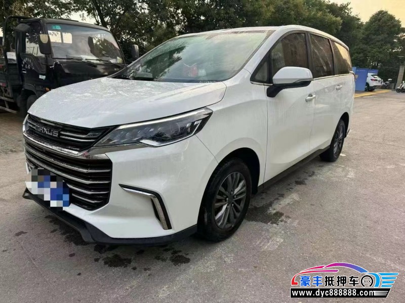 21年上汽大通G50轿车抵押车出售