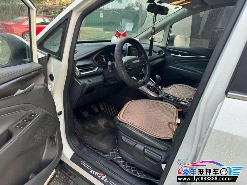 21年上汽大通G50轿车抵押车出售