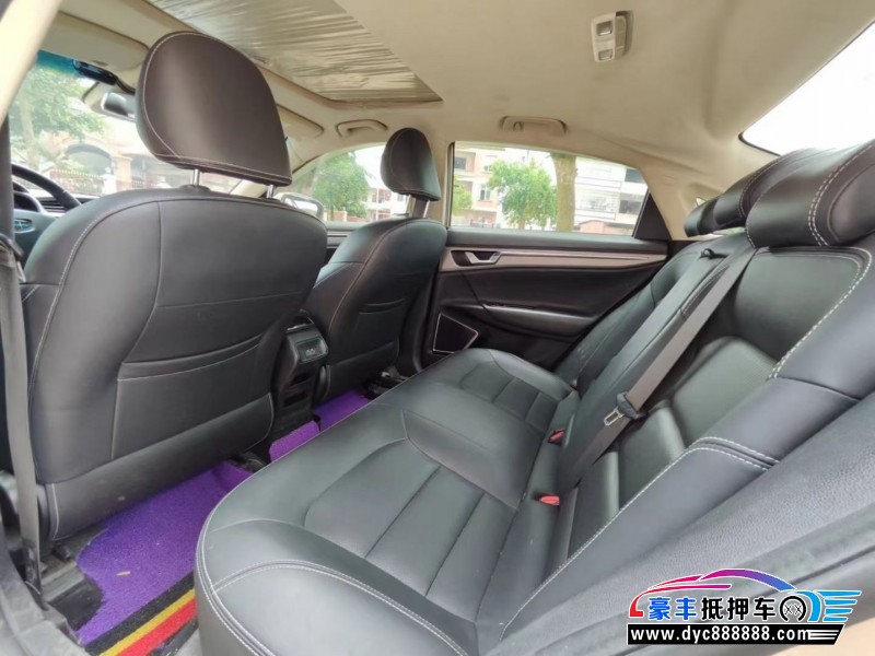 18年吉利帝豪GL轿车抵押车出售