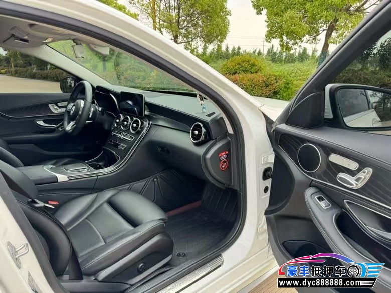 20年奔驰C轿车抵押车出售