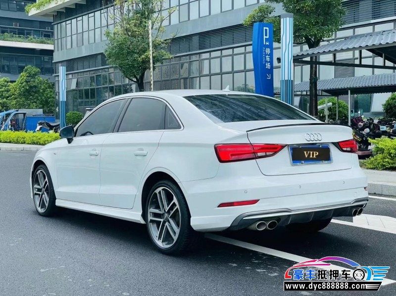 18年奥迪A3轿车抵押车出售