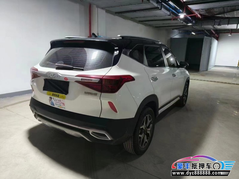 22年起亚KX3轿车抵押车出售