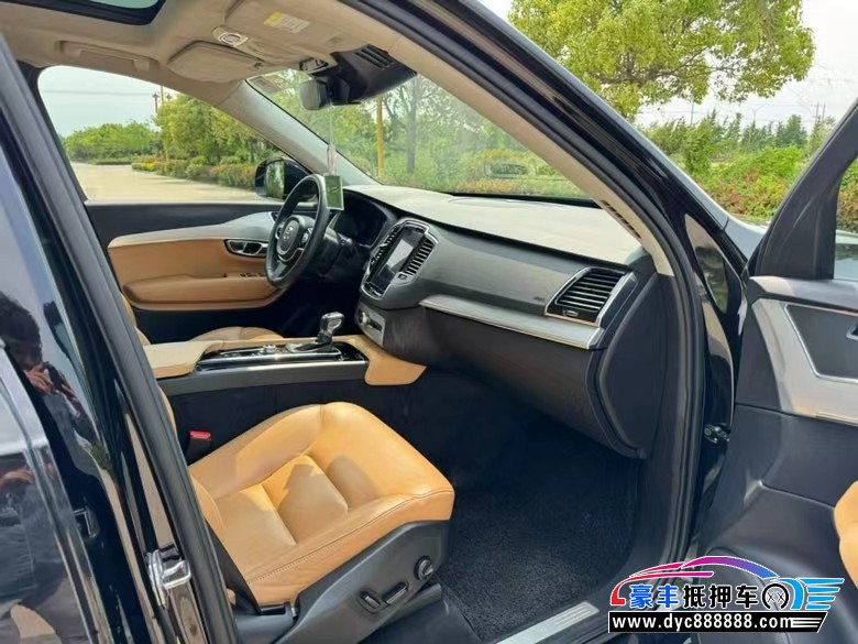 16年沃尔沃XC90轿车抵押车出售