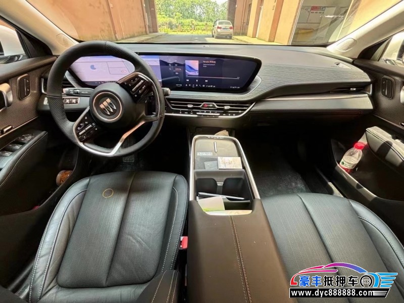 24年别克君越轿车抵押车出售