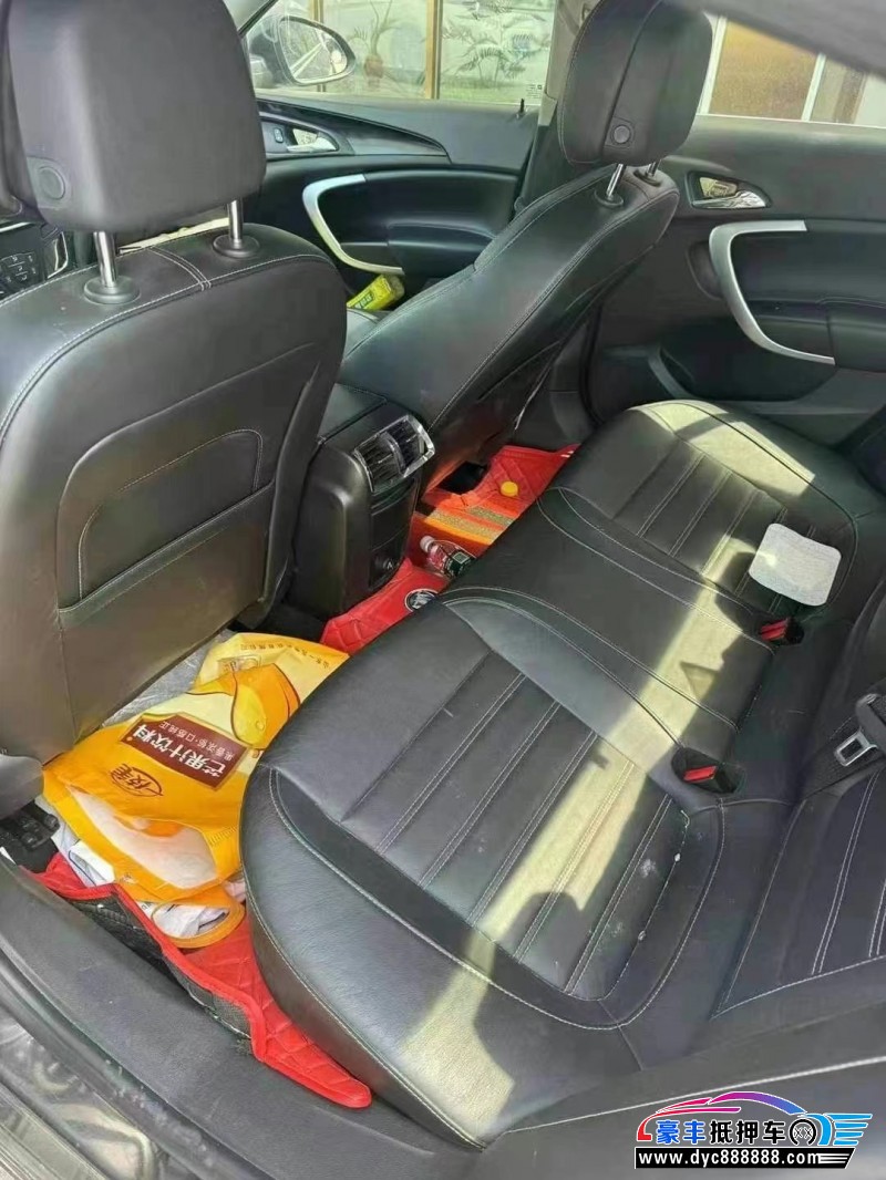 14年别克君威轿车抵押车出售