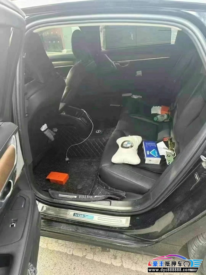 19年沃尔沃S90轿车抵押车出售