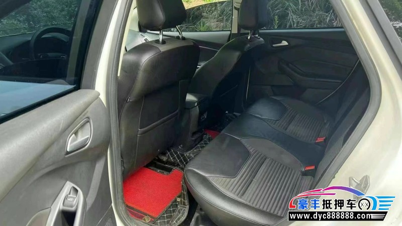 16年福特福克斯轿车抵押车出售