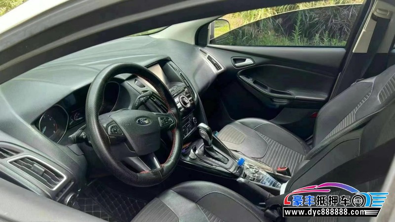 16年福特福克斯轿车抵押车出售