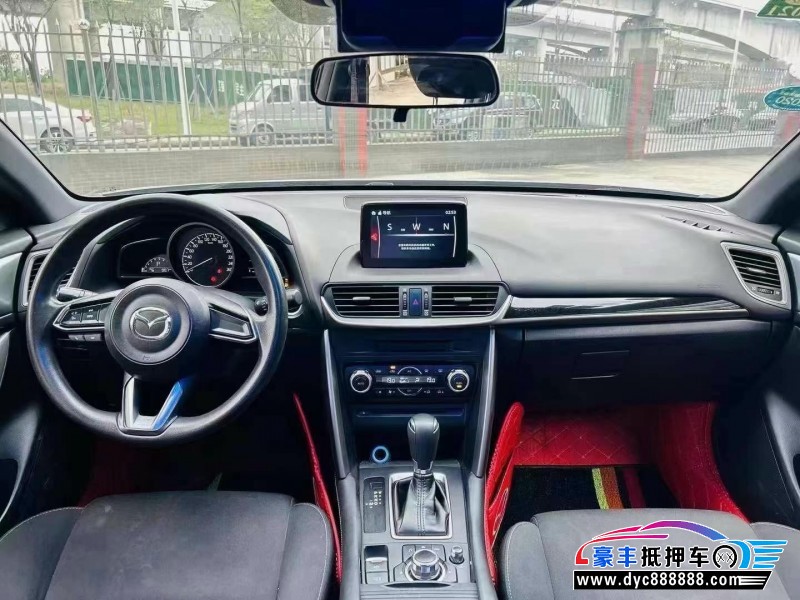 17年马自达CX-4轿车抵押车出售