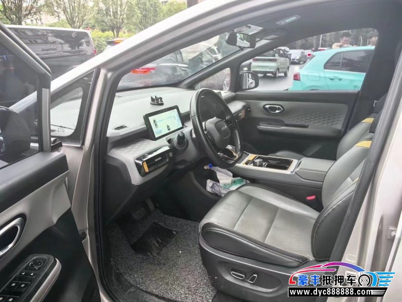 22年埃安Y70轿车抵押车出售