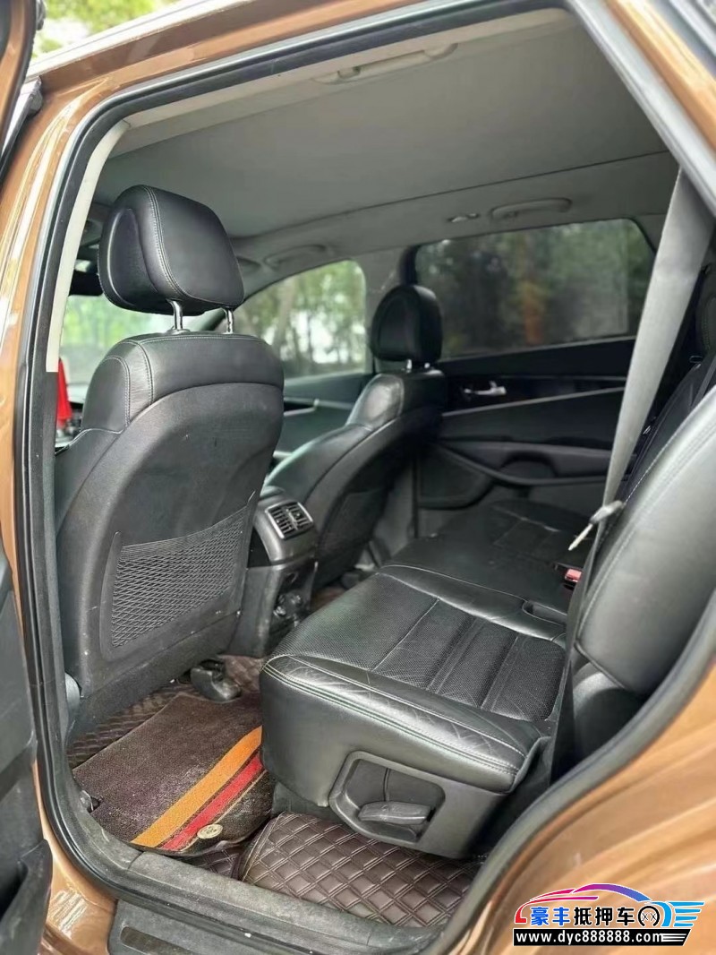 16年起亚索兰托SUV抵押车出售