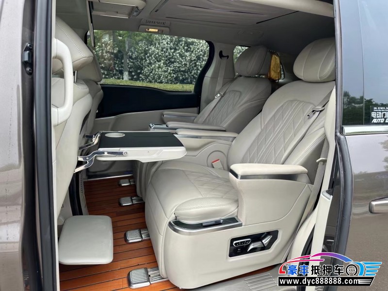 21年别克GL8轿车抵押车出售