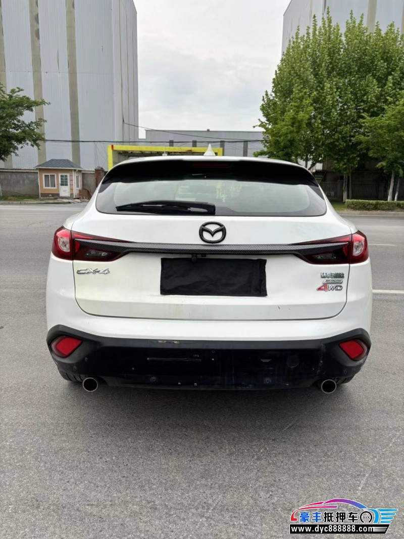 17年马自达CX-4轿车抵押车出售