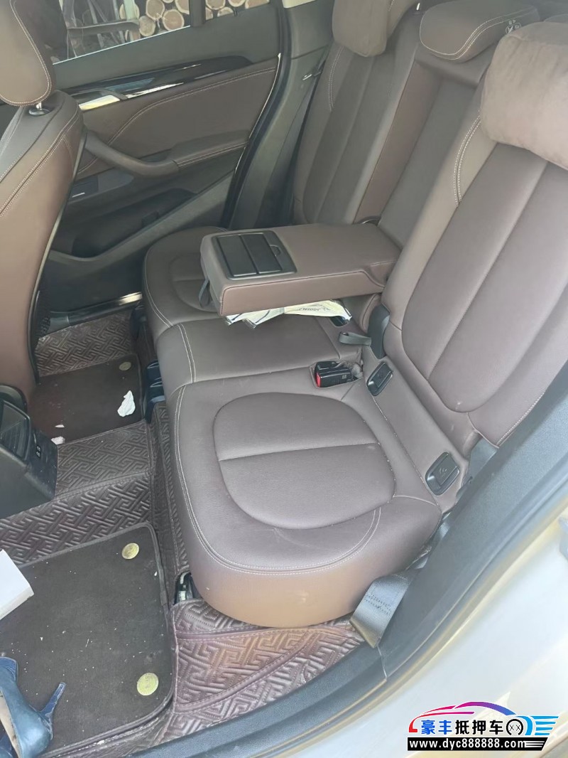 21年宝马X1轿车抵押车出售