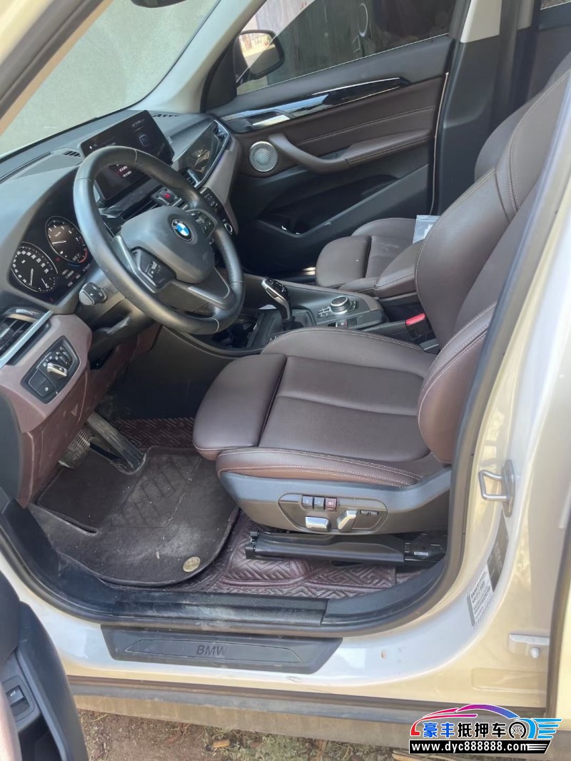 21年宝马X1轿车抵押车出售