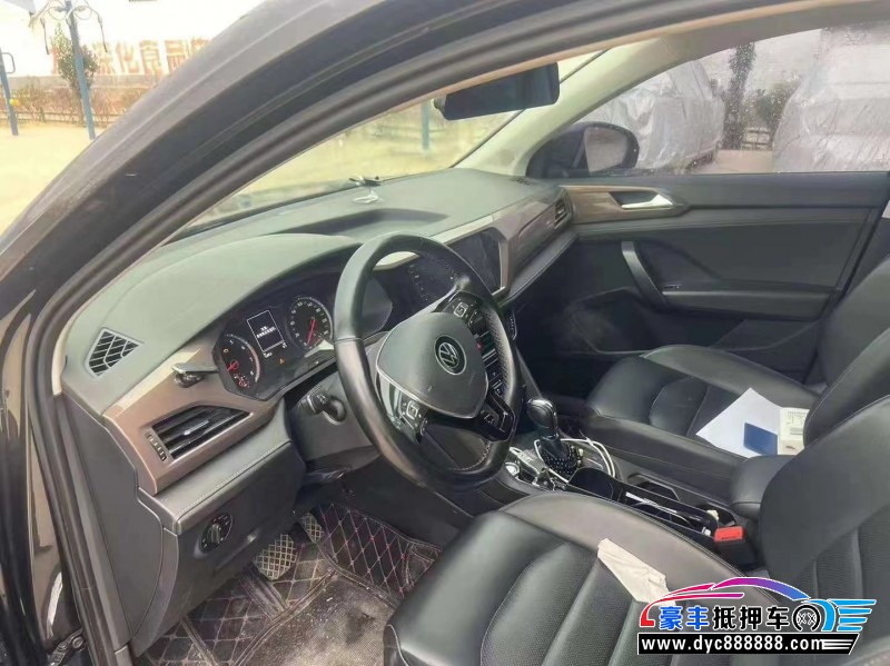 21年大众途岳轿车抵押车出售