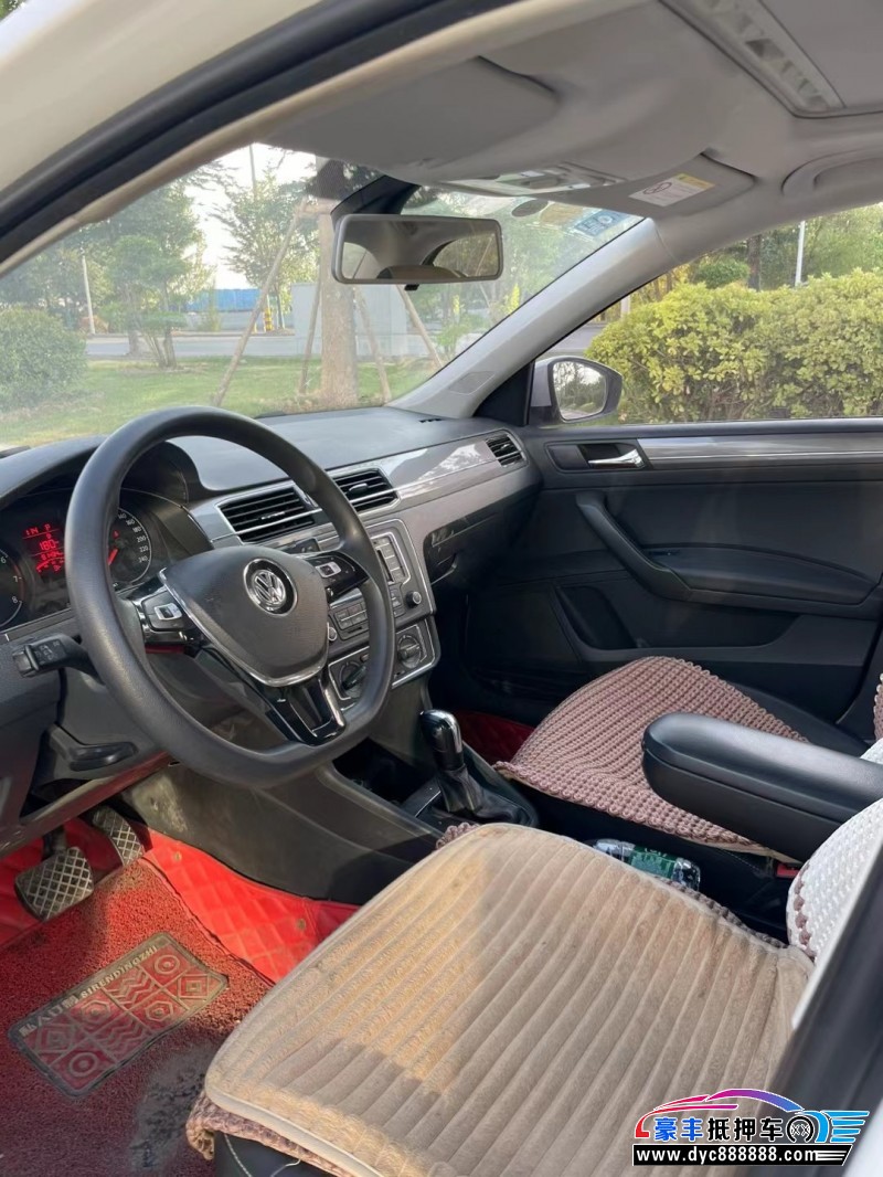 18年大众桑塔纳轿车抵押车出售