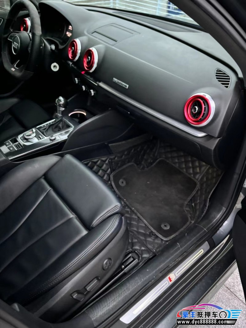 18年奥迪A3轿车抵押车出售