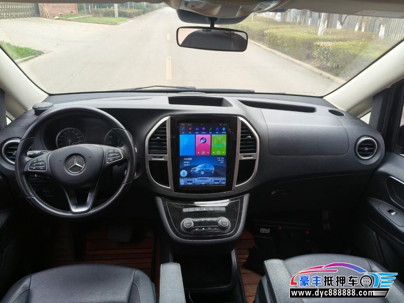 19年奔驰威霆轿车抵押车出售