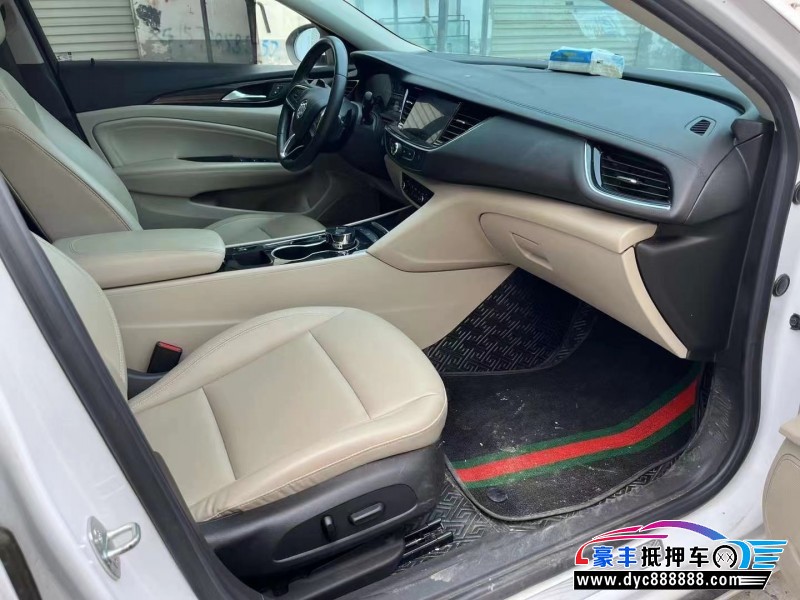 21年别克君威轿车抵押车出售