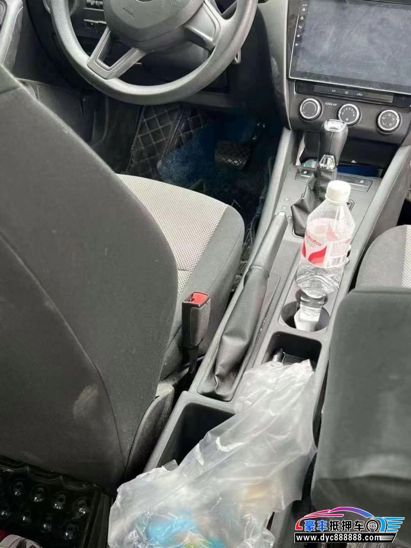 18年斯柯达明锐轿车抵押车出售