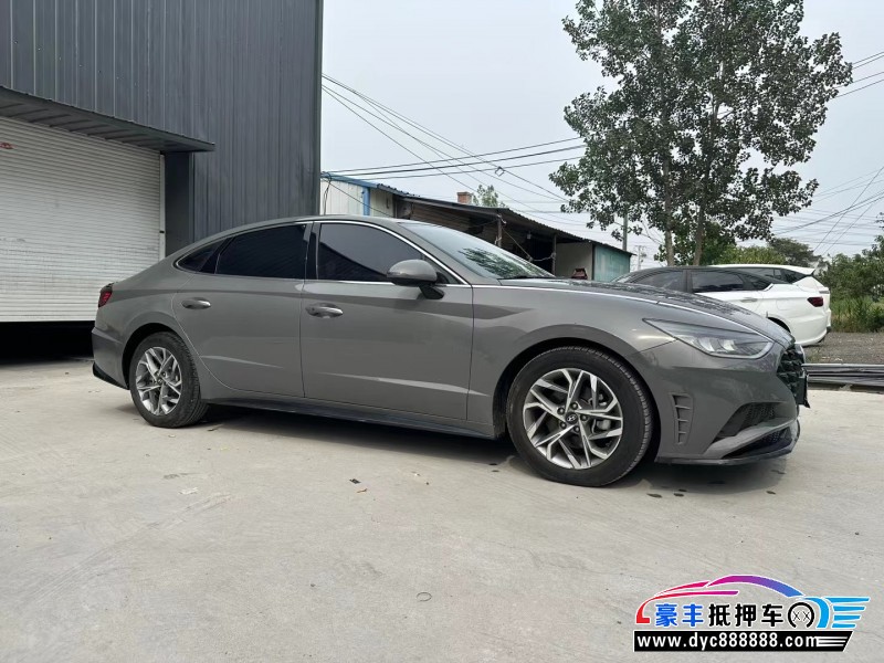 21年现代索纳塔轿车抵押车出售