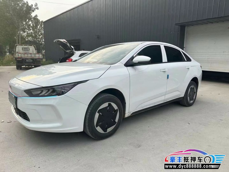 24年吉利几何轿车抵押车出售