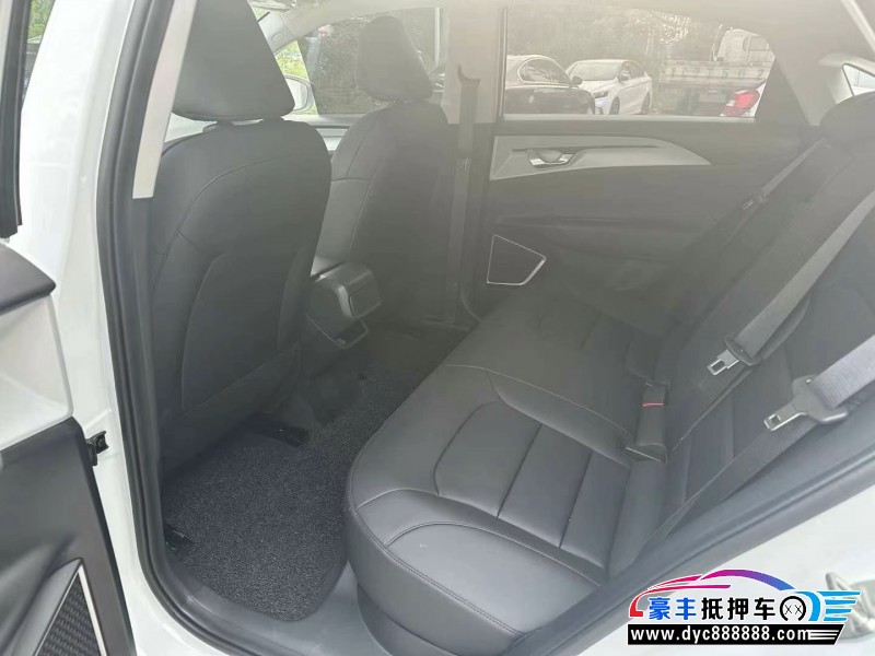 24年吉利几何轿车抵押车出售