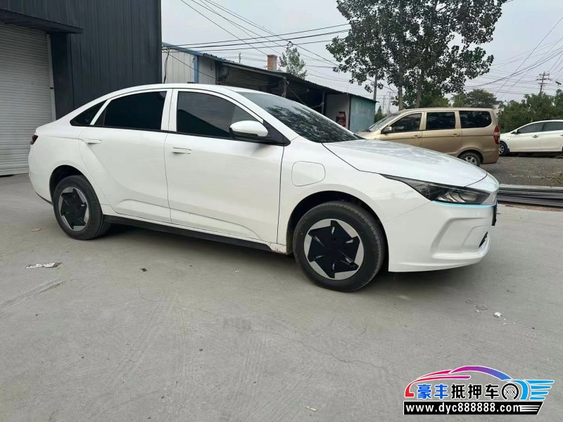 24年吉利几何轿车抵押车出售