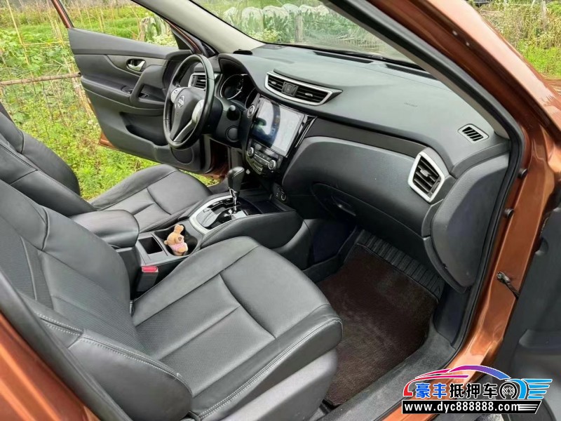 15年日产奇骏SUV抵押车出售