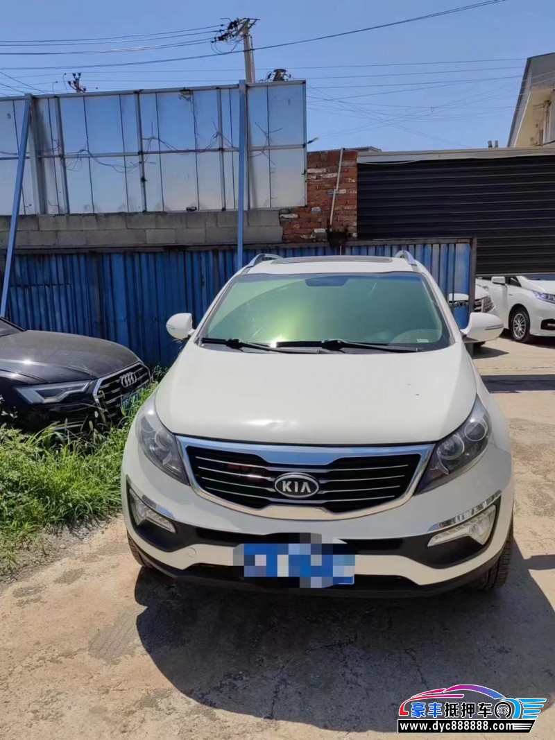 14年起亚智跑轿车抵押车出售