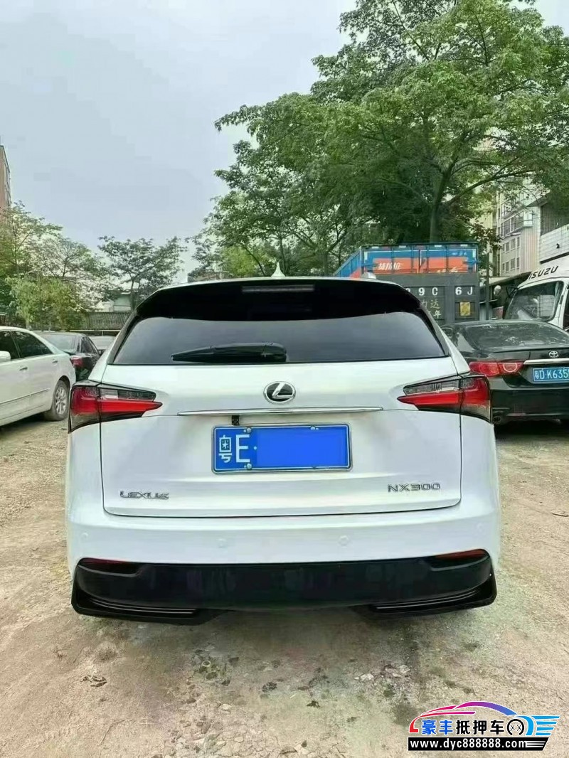 15年雷克萨斯NX轿车抵押车出售